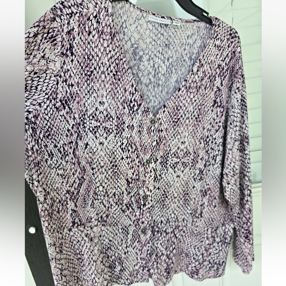 Susan Graver Women Printed Liquid Knit Button Front Peplum Top Plum 3X Plus Size - Picture 7 of 12